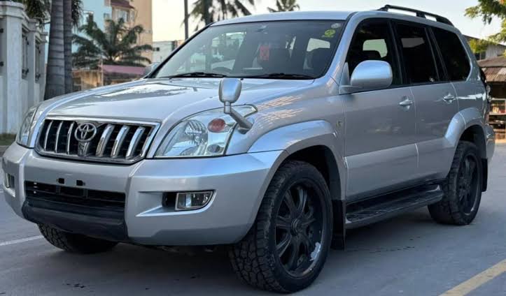 Toyota prado 120